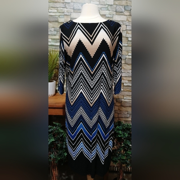 Studio One New York Stylish XL Chevron Patterned Black and Blue Dress‎ - Picture 1 of 5